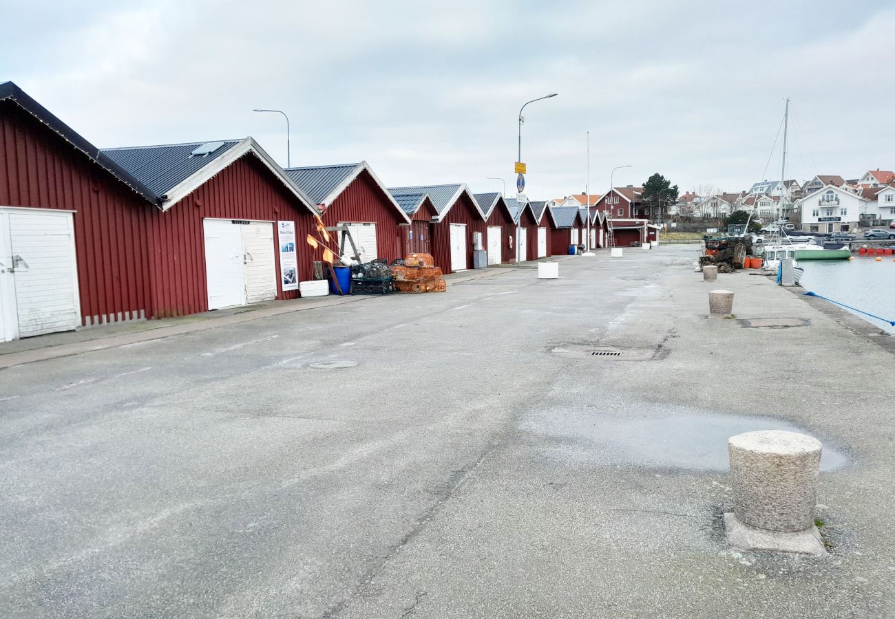 Lägenhet i Hönö - Rymlig semesterlägenhet på pittoreska Hönö | SE08073