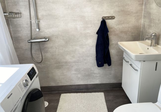 Stuga i Tånnö - Renoverad fin stuga belägen utanför Värnamo och bara 30 meter från sjön Flåren | SE07055 Stuga i Tånnö - Renoverad fin stuga belägen utanför Värnamo och bara 30 meter från sjön Flåren | SE07055