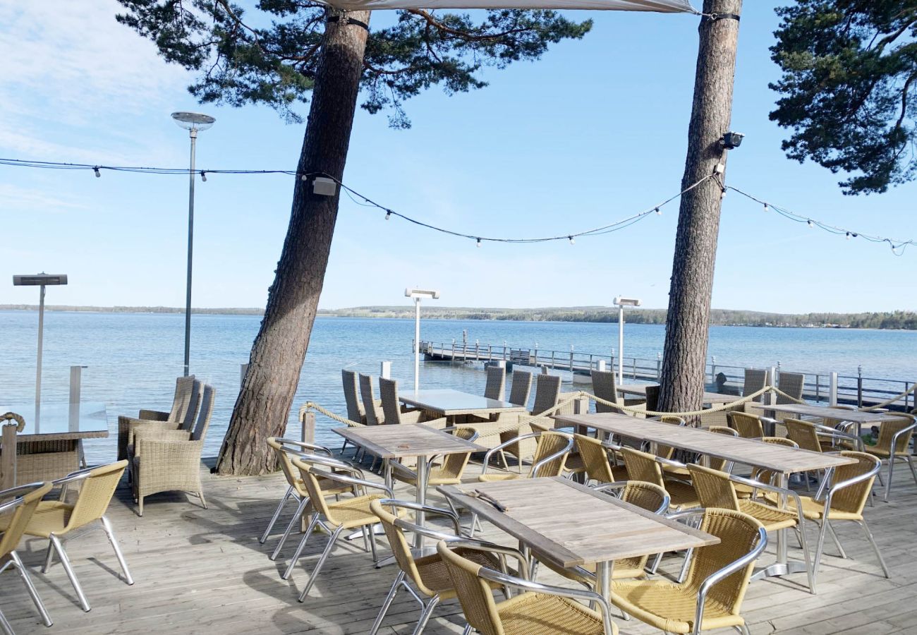 Stuga i Motala - Villa i Motala nära Varamon strand | SE10019