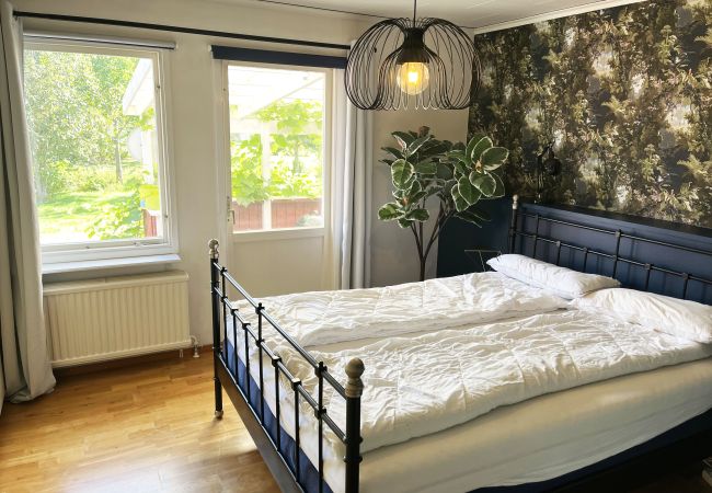 Stuga i Storebro - Stor och rymlig villa belägen i Storebro med närhet till en fin badplats | SE05059 Stuga i Storebro - Stor och rymlig villa belägen i Storebro med närhet till en fin badplats | SE05059