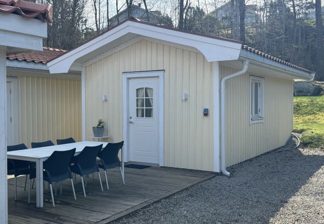 Stuga i Strömstad - Mysig lillstuga för fyra i Strömstad | SE09052