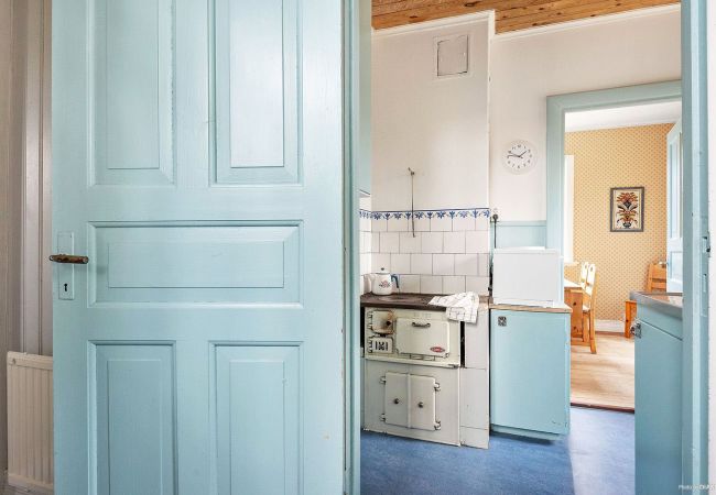 Stuga i Jämjö - Fin liten röd stuga på landsbygden belägen utanför Jämjö | SE05068 Stuga i Jämjö - Fin liten röd stuga på landsbygden belägen utanför Jämjö | SE05068