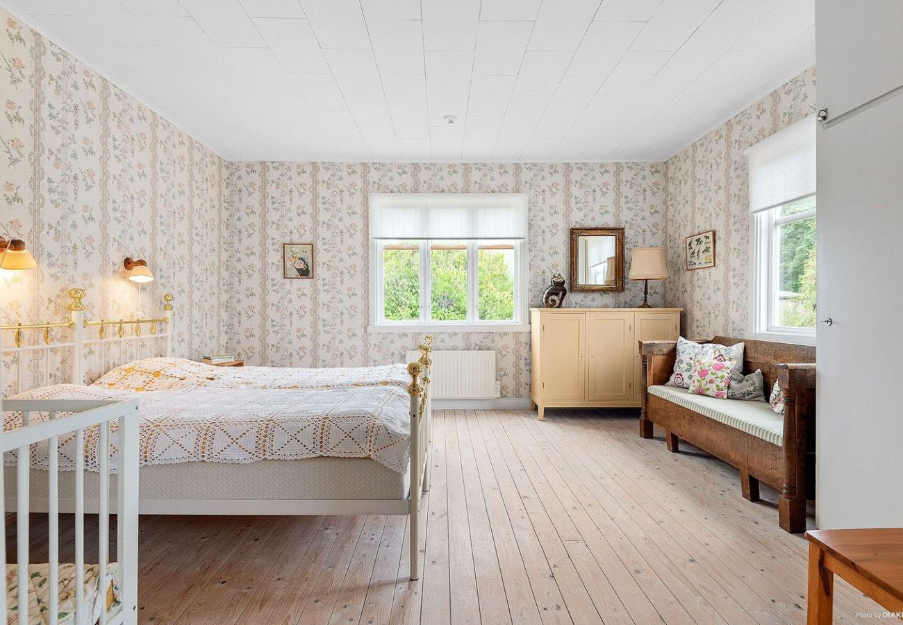 Stuga i Jämjö - Fin liten röd stuga på landsbygden belägen utanför Jämjö | SE05068