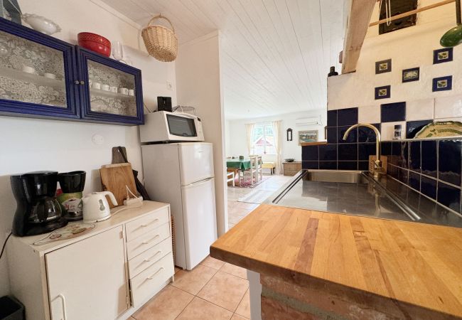 Stuga i Varekil - Sommarvilla på landet vid Varekil/Orust | SE09062 Stuga i Varekil - Sommarvilla på landet vid Varekil/Orust | SE09062