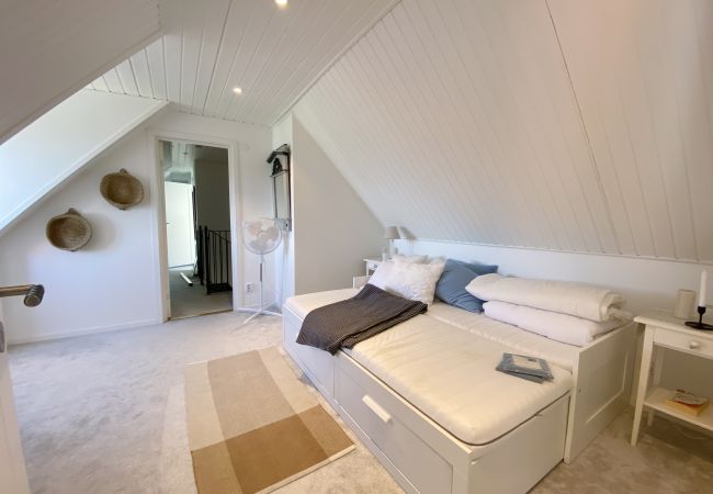 Stuga i Båstad - Semesterhus i natursköna Kattvik, Båstad | SE01070 Stuga i Båstad - Semesterhus i natursköna Kattvik, Båstad | SE01070