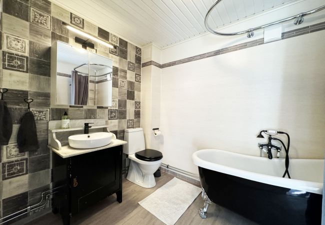 Stuga i Frändefors - Charmig Stuga vid Vänern, Frändefors | SE17013 Stuga i Frändefors - Charmig Stuga vid Vänern, Frändefors | SE17013