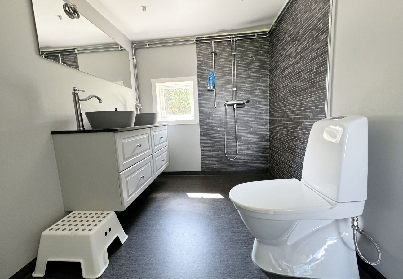 Stuga i Marstrand - Härligt hus med havsutsikt på Marstrand | SE09064