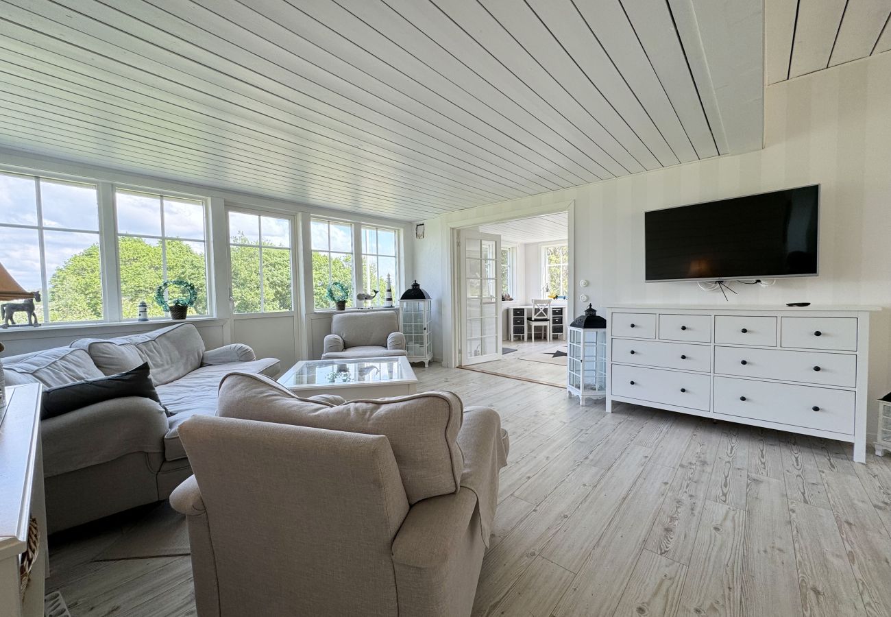 Stuga i Marstrand - Härligt hus med havsutsikt på Marstrand | SE09064
