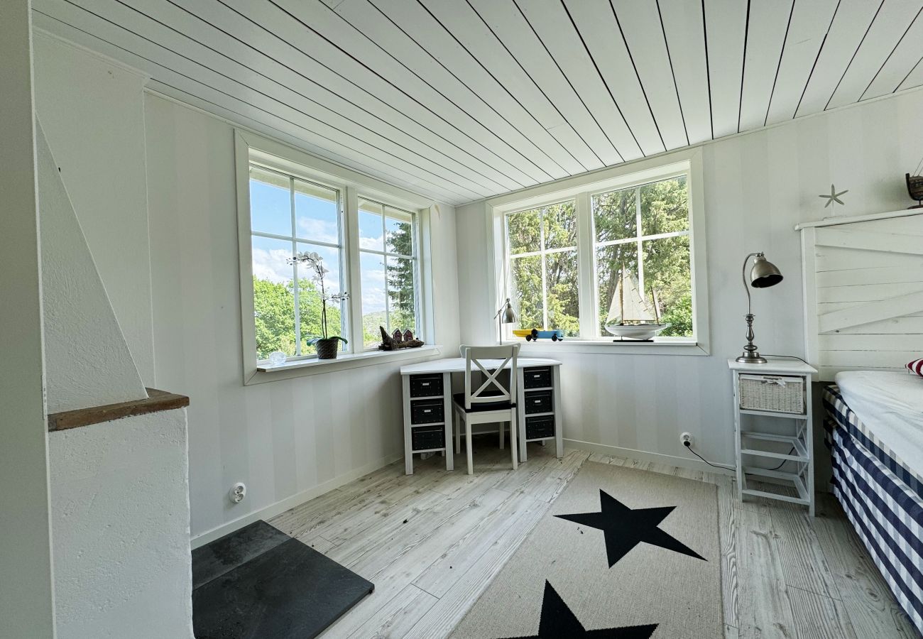 Stuga i Marstrand - Härligt hus med havsutsikt på Marstrand | SE09064