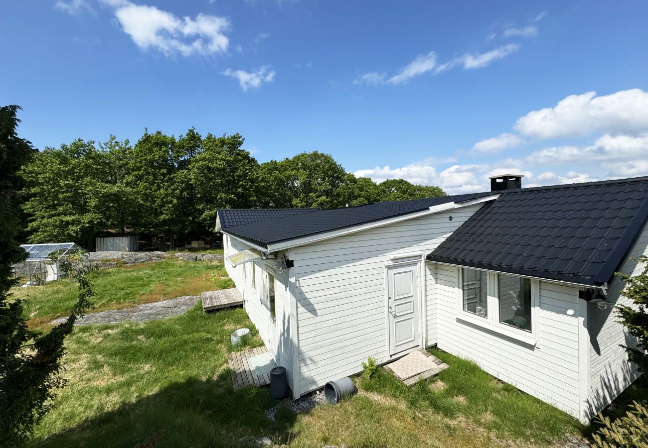Stuga i Marstrand - Härligt hus med havsutsikt på Marstrand | SE09064