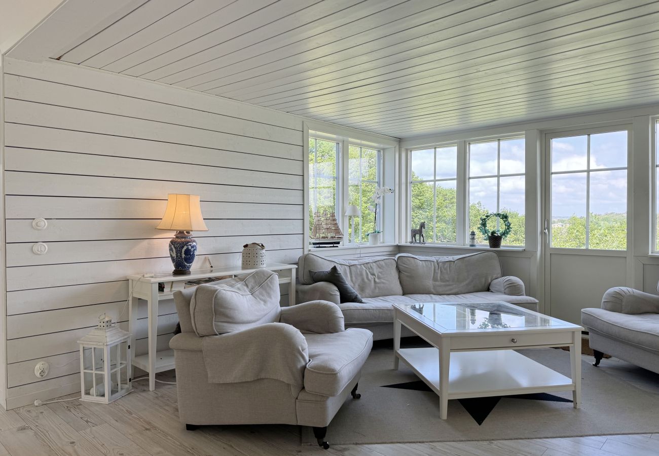 Stuga i Marstrand - Härligt hus med havsutsikt på Marstrand | SE09064