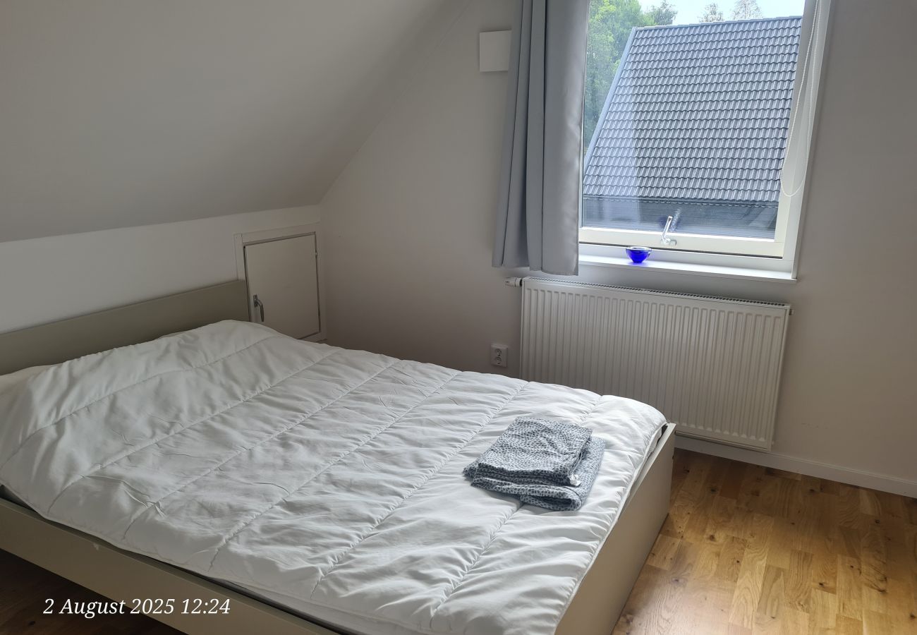 Stuga i Perstorp - Nybyggd villa med pool i Perstorp SE01068