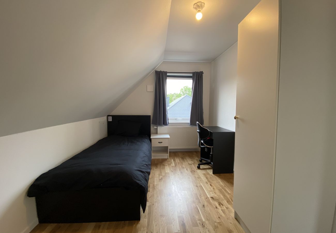 Stuga i Perstorp - Nybyggd villa med pool i Perstorp SE01068