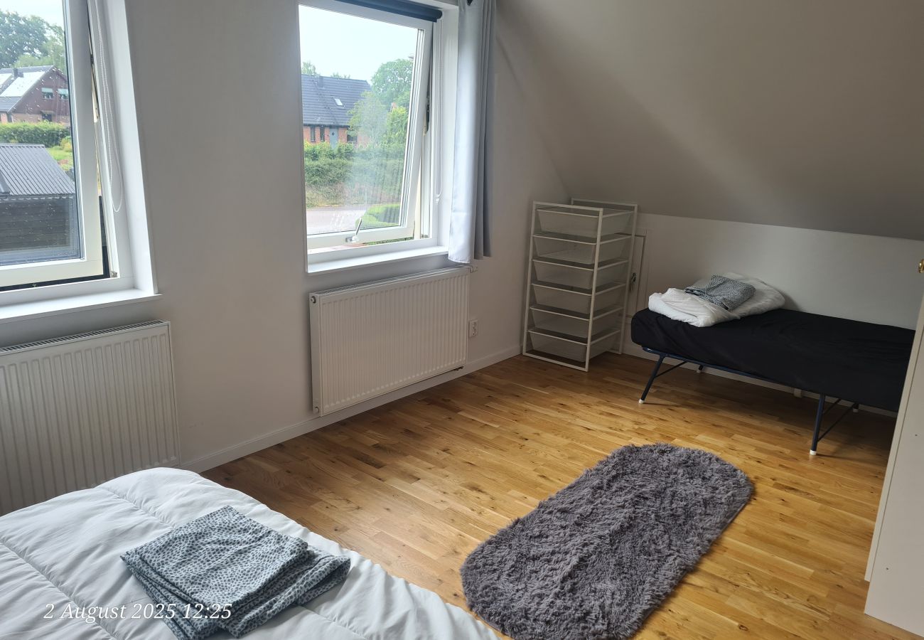 Stuga i Perstorp - Nybyggd villa med pool i Perstorp SE01068