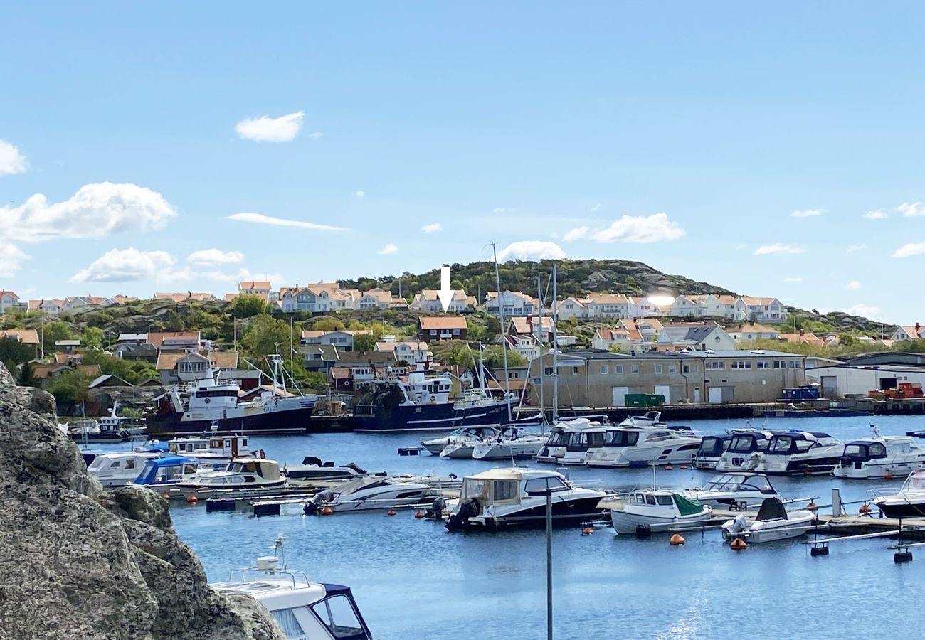 Stuga i Rönnäng - Stor villa med havsutsikt i Rönnäng | SE09078