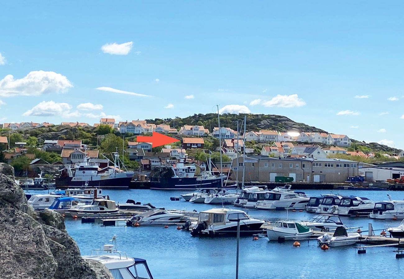 Stuga i Rönnäng - Stor villa med havsutsikt i Rönnäng | SE09078