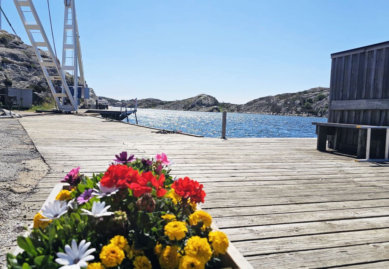 Stuga i Klövedal - Trivsam och ombonad villa i Klövedal på Tjörn | SE09075