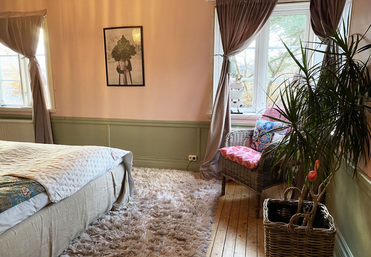 Stuga i Mellbystrand - Semesterhus i norra Mellbystrand med utsikt över Laholmsbukten  SE02039