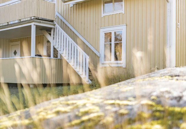 Stuga i Marieholmsbruk - Familjevänlig stuga vid Sjön i Småland – Perfekt för Stora Sällskap  SE06078 Stuga i Marieholmsbruk - Familjevänlig stuga vid Sjön i Småland – Perfekt för Stora Sällskap  SE06078