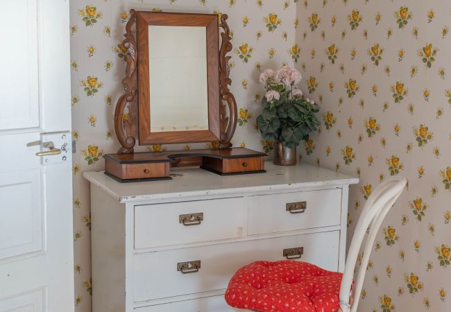 Stuga i Marieholmsbruk - Familjevänlig stuga vid Sjön i Småland – Perfekt för Stora Sällskap  SE06078 Stuga i Marieholmsbruk - Familjevänlig stuga vid Sjön i Småland – Perfekt för Stora Sällskap  SE06078