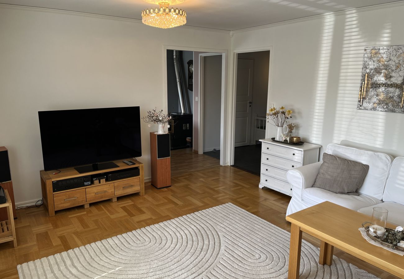 Stuga i Storebro - Stor fin villa med swimmingpool belägen i Storebro | SE05079