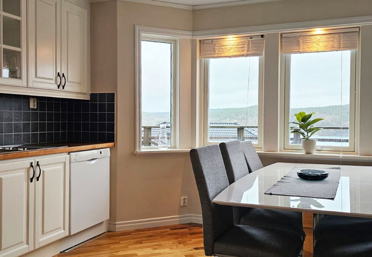 Stuga i Svanesund - Modern villa med havsutsikt i Svanesund | SE09101