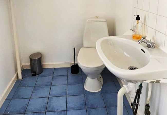 Stuga i Skärhamn - Stort hus med två lägenheter i centrala Skärhamn | SE09100 Stuga i Skärhamn - Stort hus med två lägenheter i centrala Skärhamn | SE09100