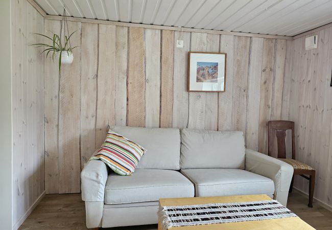 Stuga i Henån - Stort hus på Orust i lugnt, avskilt läge | SE09103 Stuga i Henån - Stort hus på Orust i lugnt, avskilt läge | SE09103