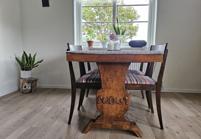 Stuga i Henån - Stort hus på Orust i lugnt, avskilt läge | SE09103 Stuga i Henån - Stort hus på Orust i lugnt, avskilt läge | SE09103