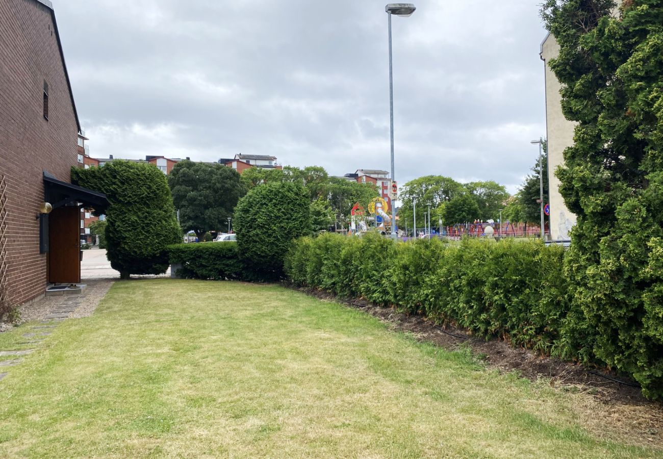 Stuga i Helsingborg - Stort och rymligt semesterhus i Helsingborg  SE01071