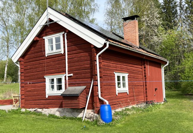 Stuga i Julita - Mysigt boende med närhet till sjö i Julita | SE14029  Stuga i Julita - Mysigt boende med närhet till sjö i Julita | SE14029