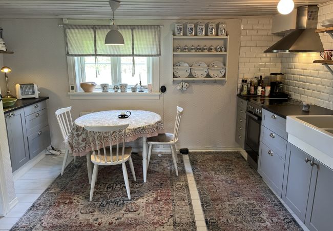 Stuga i Julita - Mysigt boende med närhet till sjö i Julita | SE14029  Stuga i Julita - Mysigt boende med närhet till sjö i Julita | SE14029