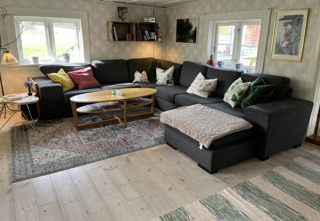 Stuga i Julita - Mysigt boende med närhet till sjö i Julita | SE14029  Stuga i Julita - Mysigt boende med närhet till sjö i Julita | SE14029