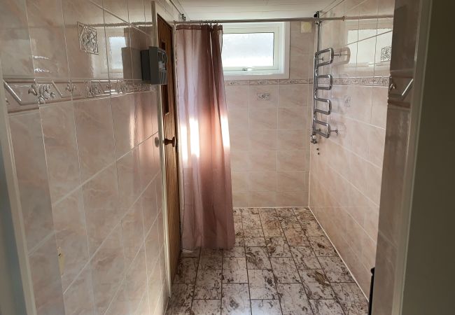 Stuga i Ronneby - Semesterboende i Ronneby med badplats och  brygga | SE03019 Stuga i Ronneby - Semesterboende i Ronneby med badplats och  brygga | SE03019