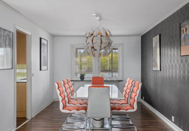 Stuga i Ronneby - Semesterboende i Ronneby med badplats och  brygga | SE03019 Stuga i Ronneby - Semesterboende i Ronneby med badplats och  brygga | SE03019