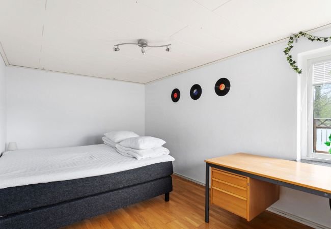 Stuga i Ronneby - Semesterboende i Ronneby med badplats och  brygga | SE03019 Stuga i Ronneby - Semesterboende i Ronneby med badplats och  brygga | SE03019