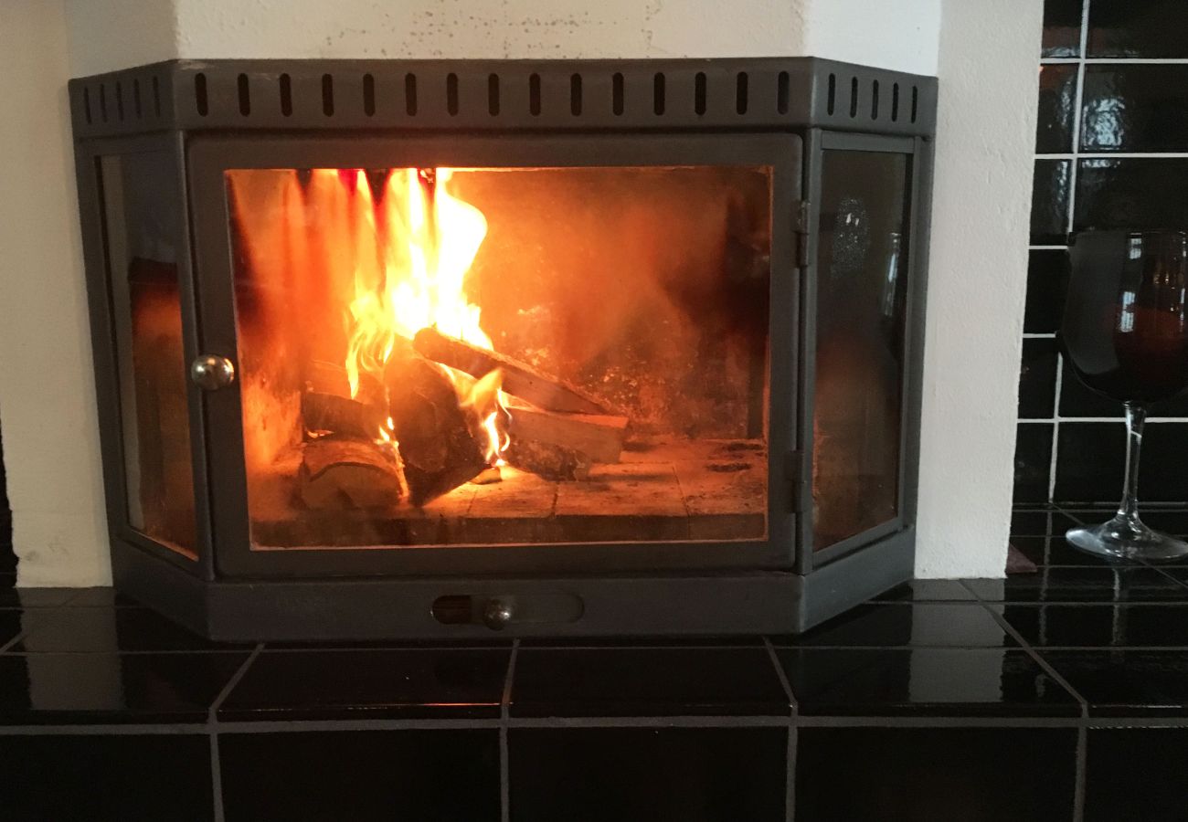 Stuga i Ronneby - Semesterboende i Ronneby med badplats och  brygga | SE03019