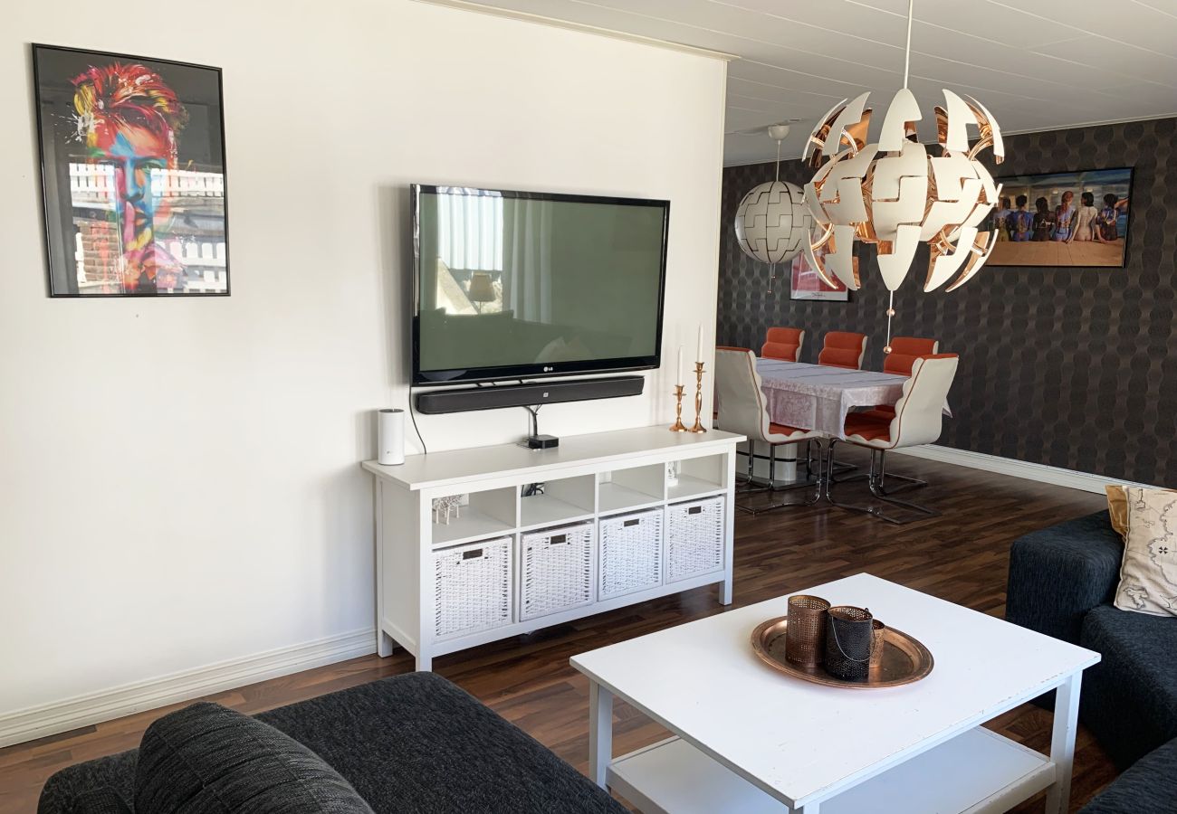 Stuga i Ronneby - Semesterboende i Ronneby med badplats och  brygga | SE03019
