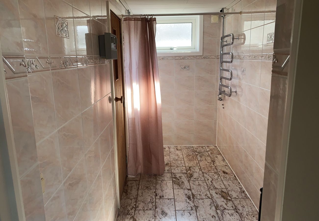 Stuga i Ronneby - Semesterboende i Ronneby med badplats och  brygga | SE03019