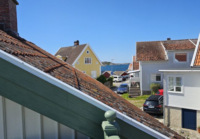 Stuga i Hälleviksstrand - Västkusthus 50m från hamnen i Edshultshall | SE09108 Stuga i Hälleviksstrand - Västkusthus 50m från hamnen i Edshultshall | SE09108
