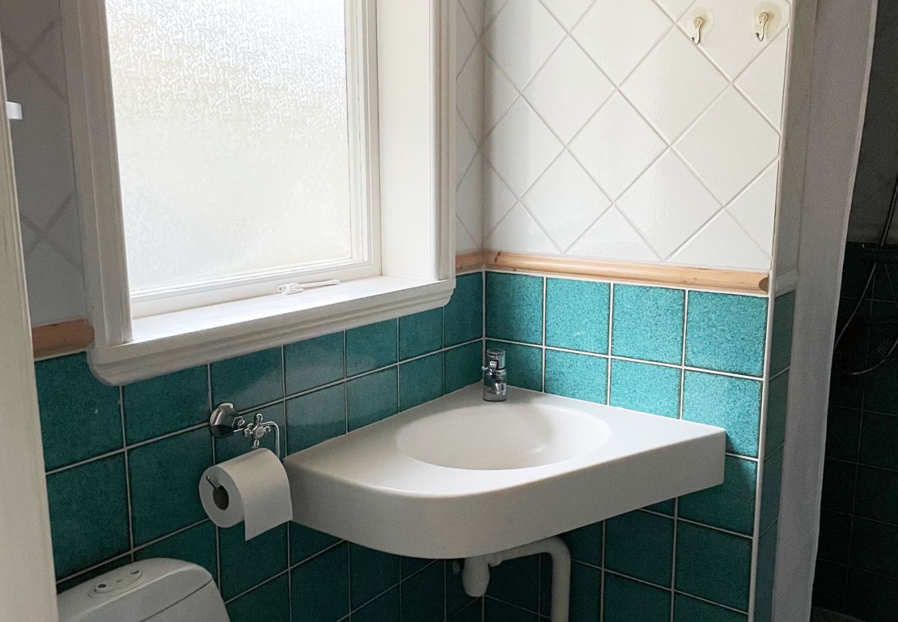 Stuga i Nösund - Fräsch och trevlig stuga, nära badorten Nösund  SE09111