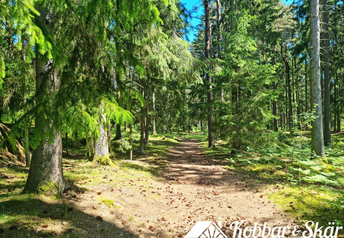 Stuga i Nösund - Fräsch och trevlig stuga, nära badorten Nösund  SE09111