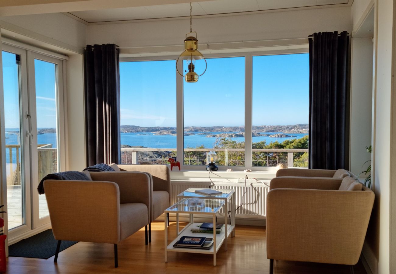 Stuga i Ellös - Panoramautsikt på Ellös topp med 500 m till havet | SE09125