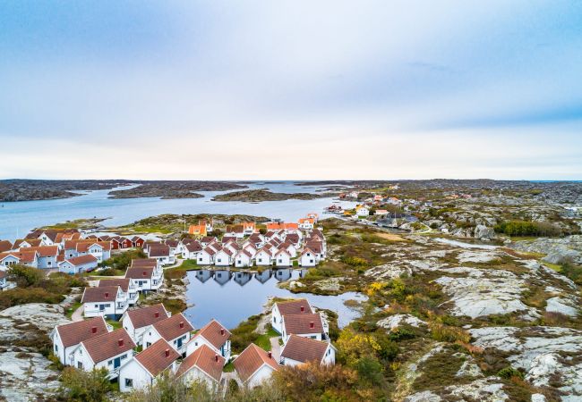 Stuga i Varekil - Havsnära semesterparadis på Rossön, Orust | SE09126 Stuga i Varekil - Havsnära semesterparadis på Rossön, Orust | SE09126