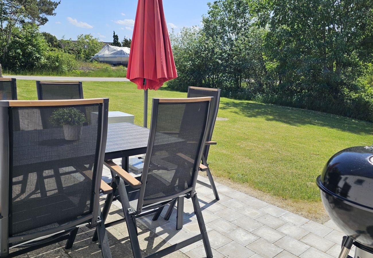 Stuga i Varekil - Havsnära semesterparadis på Rossön, Orust | SE09126