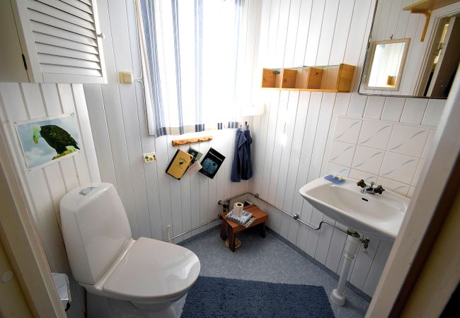 Stuga i Hälleviksstrand - Två charmiga röda stugor i Hälleviksstrand | SE09133 Stuga i Hälleviksstrand - Två charmiga röda stugor i Hälleviksstrand | SE09133
