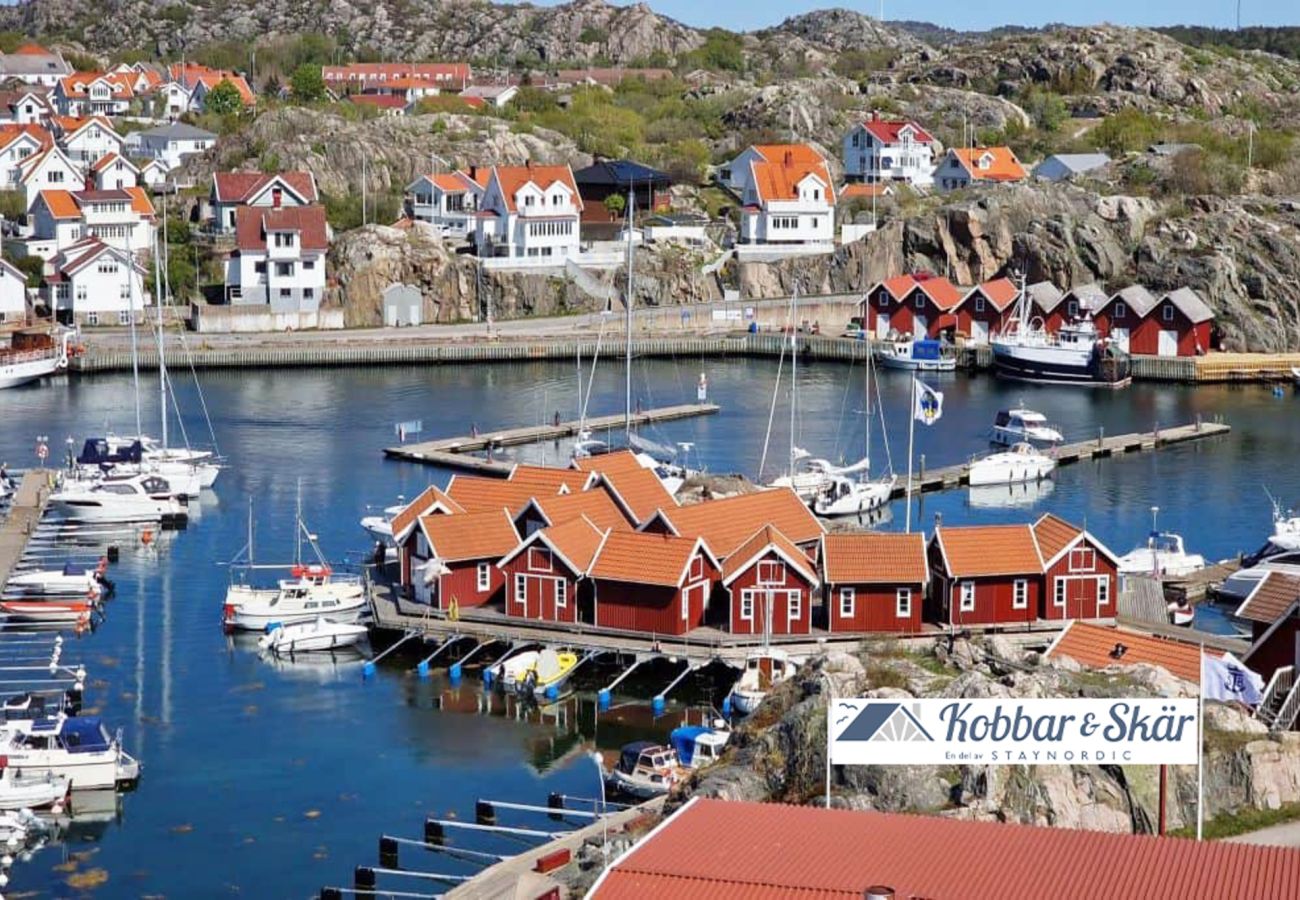 Stuga i Henån - Charmiga stugor i lugnt skogsläge nära havet | SE09136