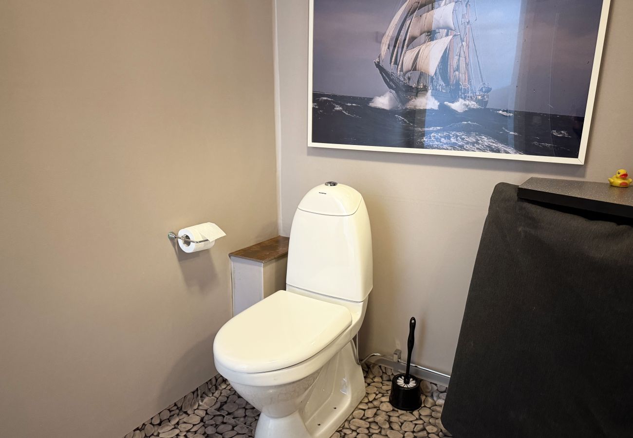 Studio i Motala - Annex uthyres – Nära Mallboden och Lokverkstaden i vackra Motala |SE10023 