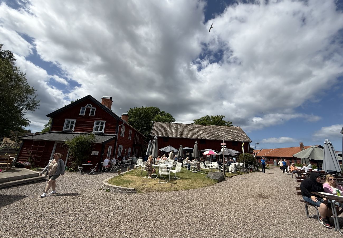 Studio i Motala - Annex uthyres – Nära Mallboden och Lokverkstaden i vackra Motala |SE10023 