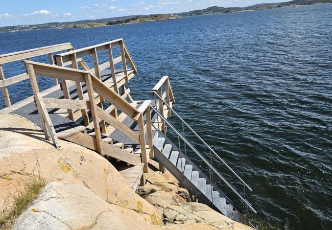 Lägenhet i Höviksnäs - Lägenhet Höviksnäs 300m från havet med utsikt över Tjörnbron| SE09112 Lägenhet i Höviksnäs - Lägenhet Höviksnäs 300m från havet med utsikt över Tjörnbron| SE09112